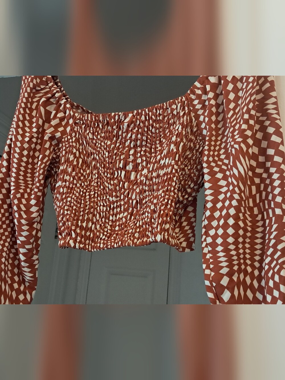 Melrose & Market Long Sleeve Cropped Top - Picture 5 of 5